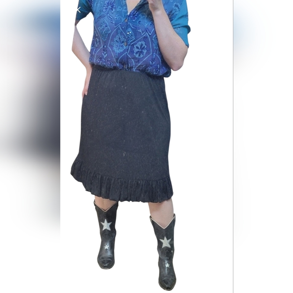 Elegant Black Ruffle Hem Skirt